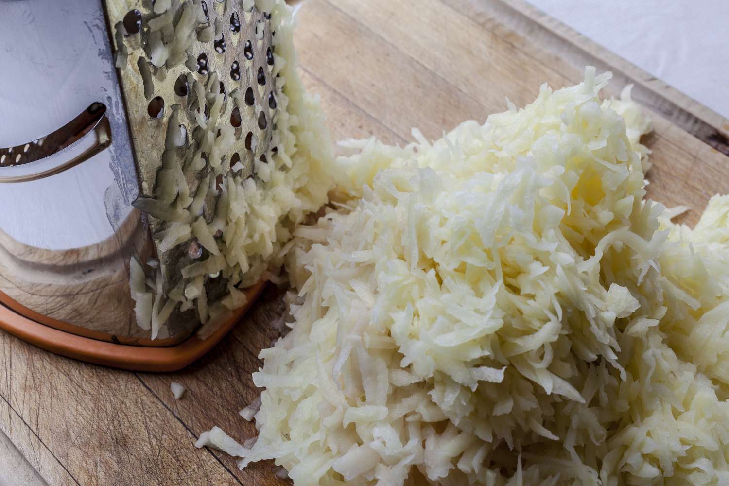 Best Potato Shredder 2026 Reviews: Manual vs Electric for Perfect Hash Browns Every Time
